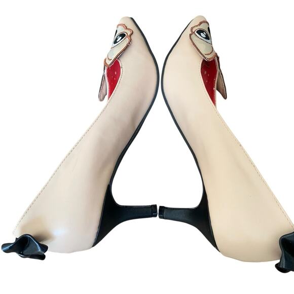 I Heart Beige Tan Chihuahua Kitten Heels Bow Back Faux Leather size 9 Puppy Dog - Picture 7 of 9